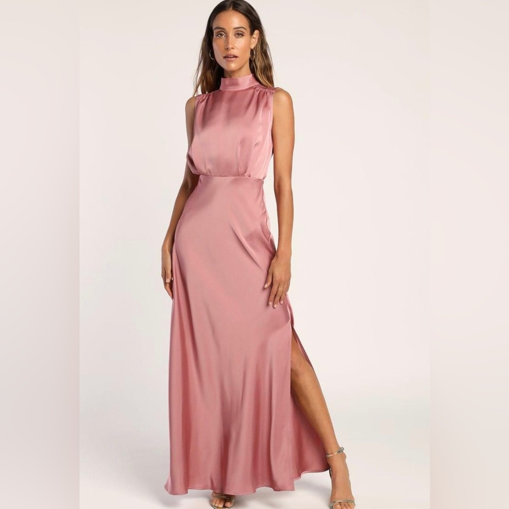 Lulu’s Satin Pink Dress midi - Picture 2 of 3